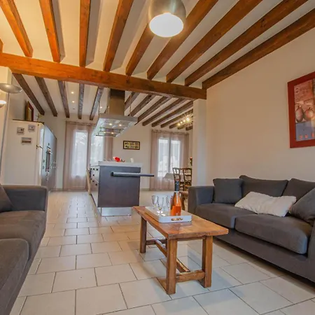 Le Gite Des Fontaines *